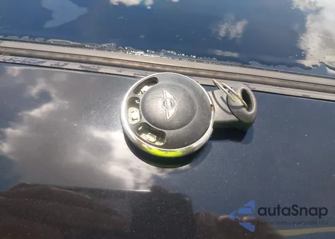 2010 Mini Cooper from USA, damaged, VIN WMWMF3C50ATZ62112